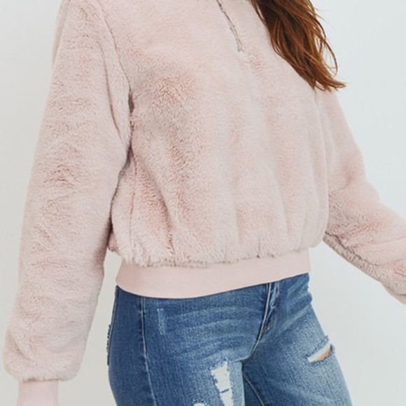 Quarter Zip Faux Fur Plus Size Cropped Pullover - Picture 5 of 5